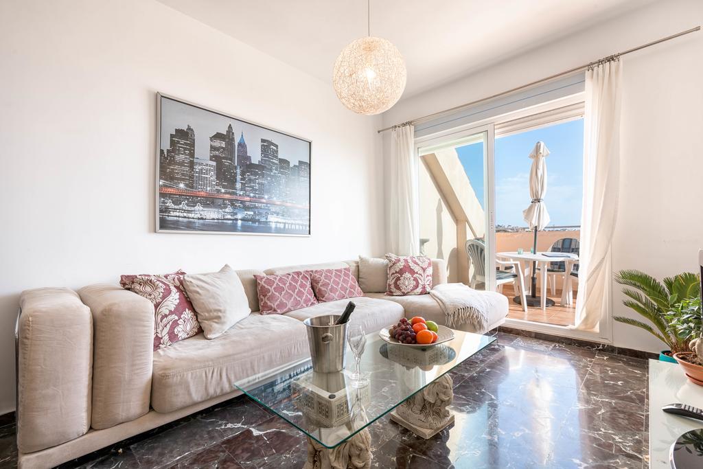 Carvajal Luxury Apartments - Free Parking Fuengirola Bagian luar foto