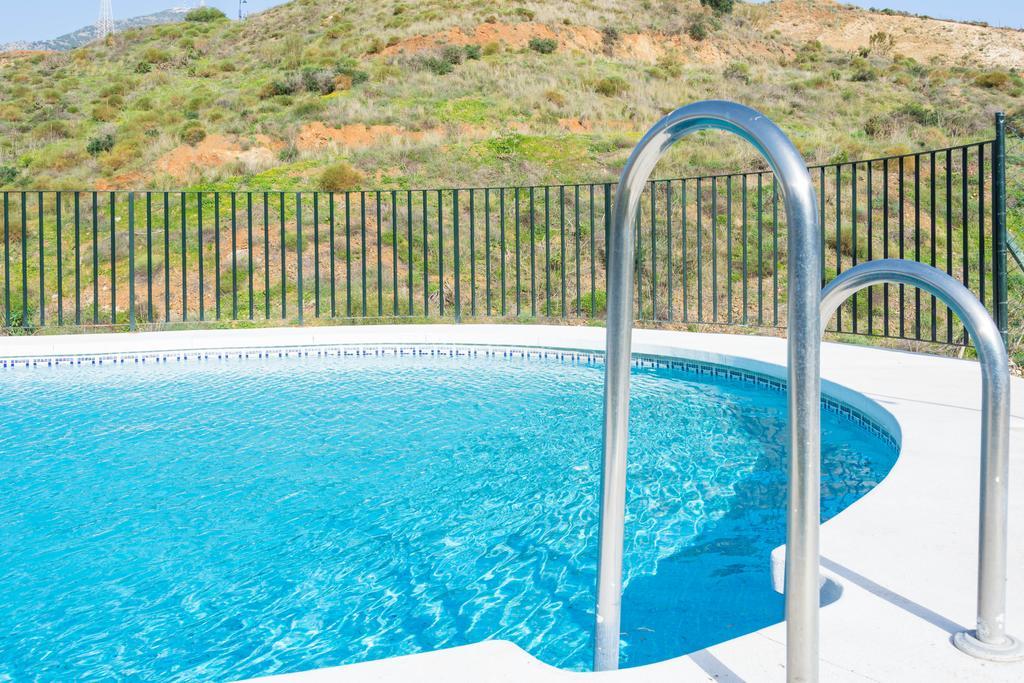 Carvajal Luxury Apartments - Free Parking Fuengirola Bagian luar foto