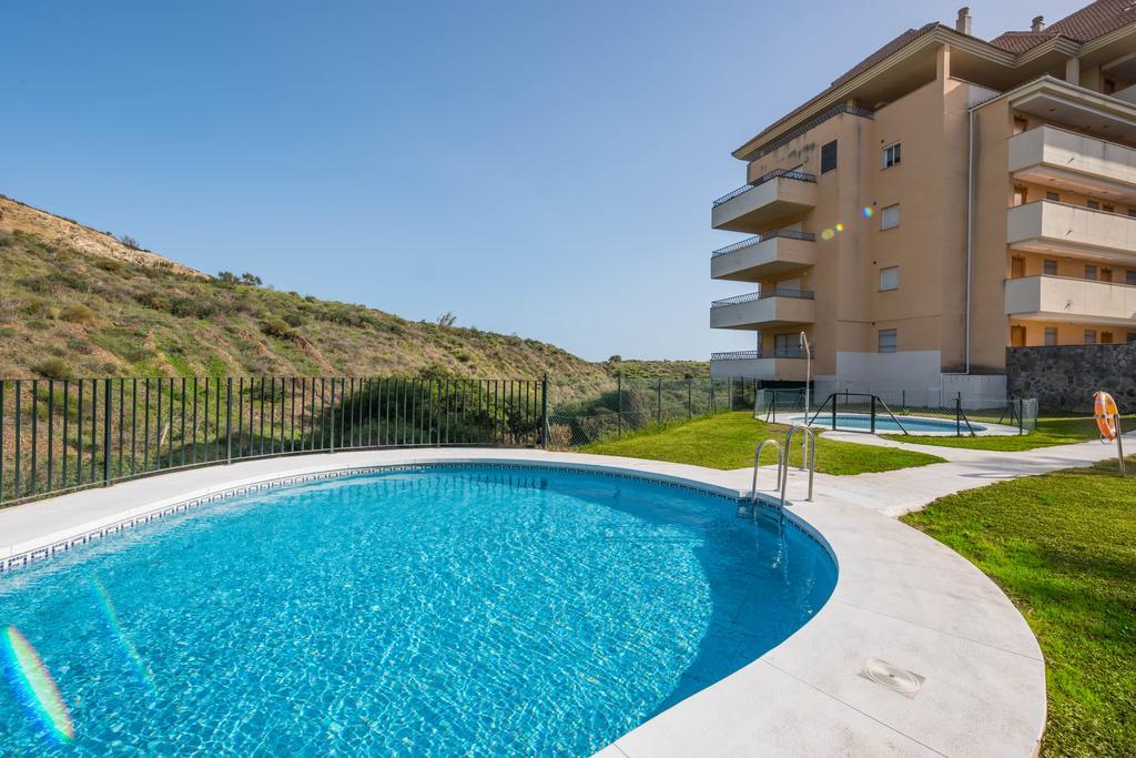 Carvajal Luxury Apartments - Free Parking Fuengirola Bagian luar foto