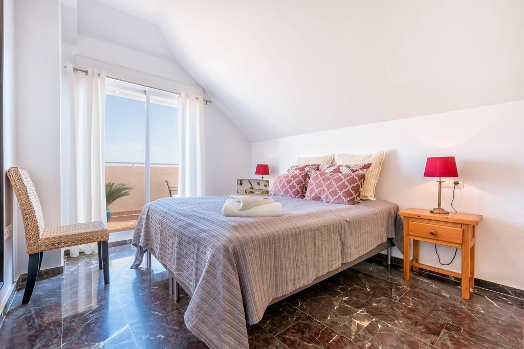 Carvajal Luxury Apartments - Free Parking Fuengirola Bagian luar foto