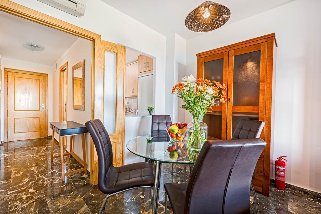 Carvajal Luxury Apartments - Free Parking Fuengirola Bagian luar foto