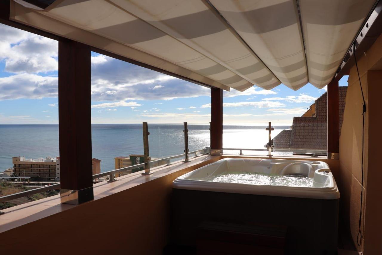 Carvajal Luxury Apartments - Free Parking Fuengirola Bagian luar foto